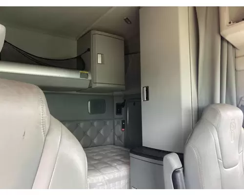 Kenworth T680 Cab Assembly