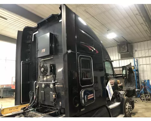 Kenworth T680 Cab Assembly