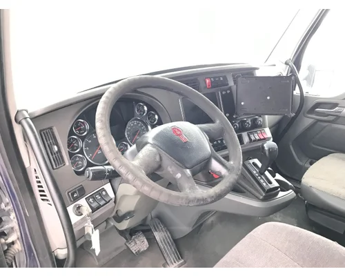 Kenworth T680 Cab Assembly