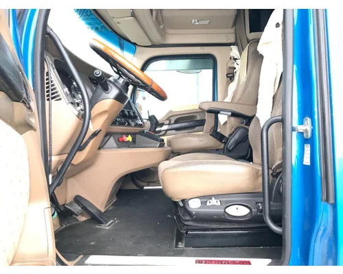 Kenworth T680 Cab Assembly