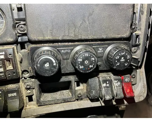 Kenworth T680 Cab Misc. Interior Parts