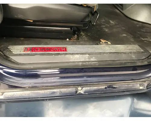 Kenworth T680 Cab Misc. Interior Parts