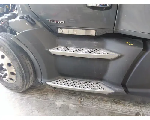 Side Fairing KENWORTH T680 LKQ Thompson Motors - Wykoff