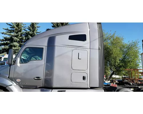 Cab KENWORTH T680 High Mountain Horsepower