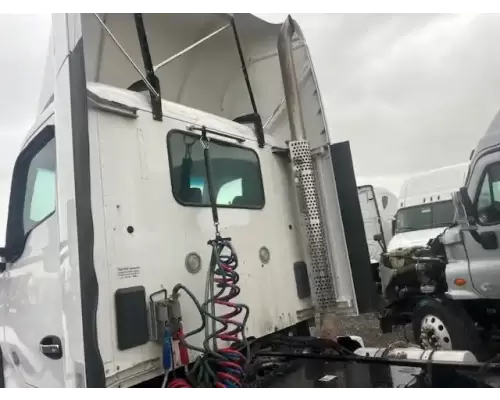 Kenworth T680 Cab