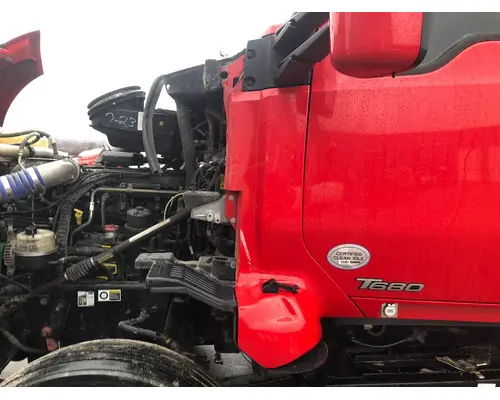 Kenworth T680 Cowl