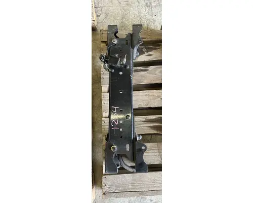 Crossmember KENWORTH T680 High Mountain Horsepower