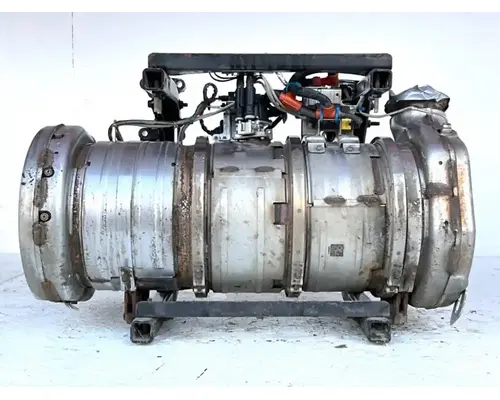 Kenworth T680 DPF (Diesel Particulate Filter)