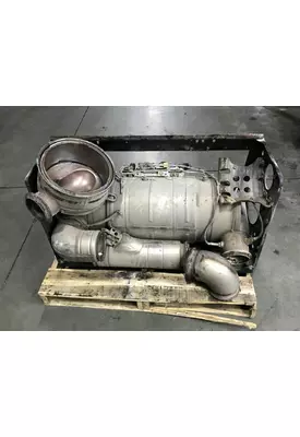 Kenworth T680 DPF Assembly Less Filters