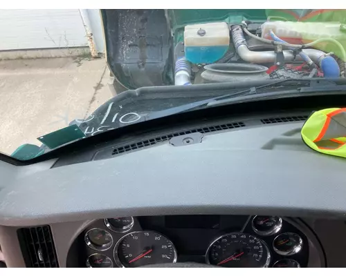 Kenworth T680 Dash Assembly