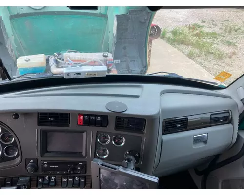 Kenworth T680 Dash Assembly