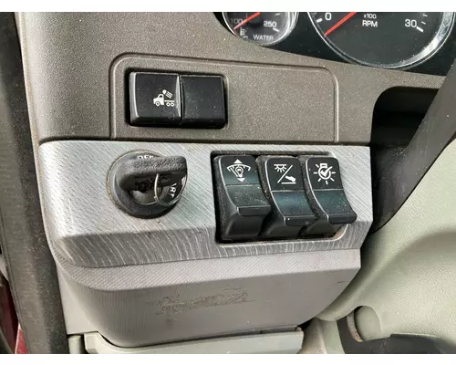 Kenworth T680 Dash Assembly