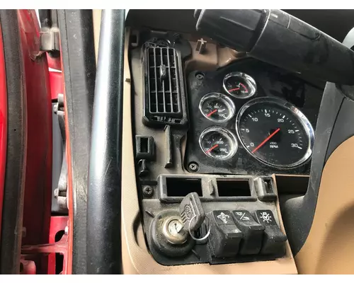 Kenworth T680 Dash Assembly