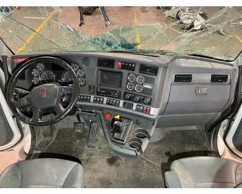 Kenworth T680 Dash Assembly