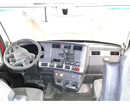 Kenworth T680 Dash Assembly