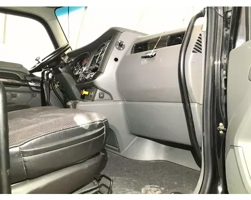 Kenworth T680 Dash Assembly