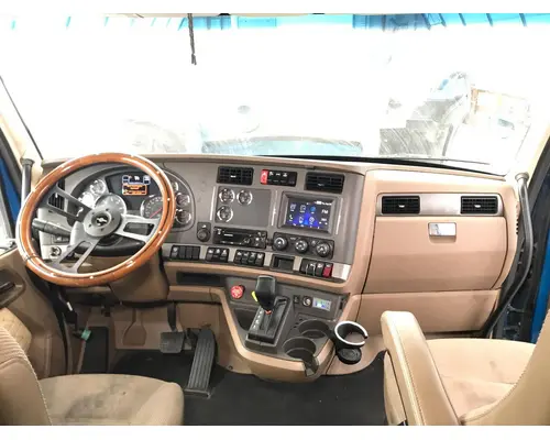 Kenworth T680 Dash Assembly