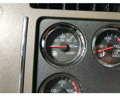 Kenworth T680 Dash Assembly