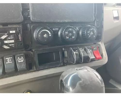 Kenworth T680 Dash Assembly