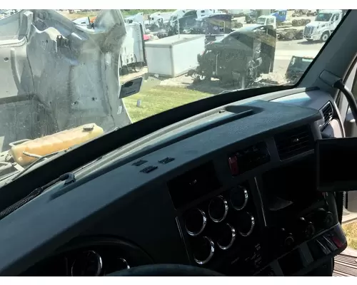 Kenworth T680 Dash Assembly