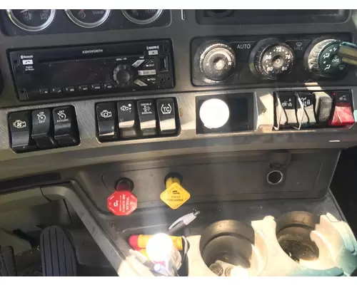Kenworth T680 Dash Assembly