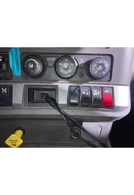 Kenworth T680 Dash Panel