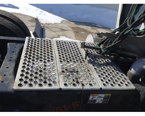 Kenworth T680 Deckplate