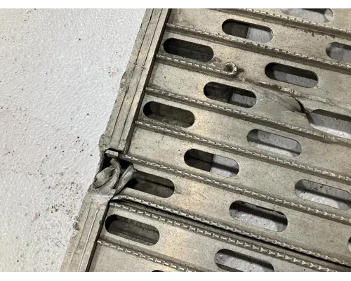 Kenworth T680 Deckplate