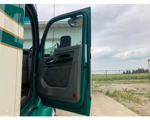 Kenworth T680 Door Assembly, Front