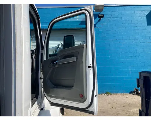 Kenworth T680 Door Assembly, Front