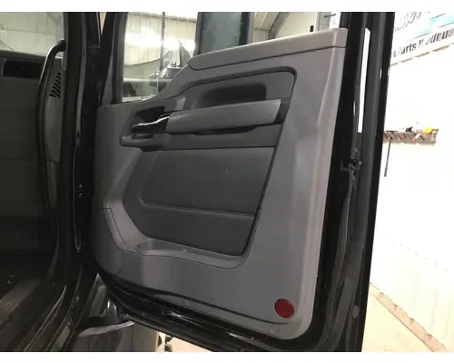 Kenworth T680 Door Assembly, Front