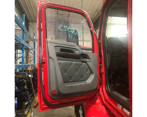 Kenworth T680 Door Assembly, Front