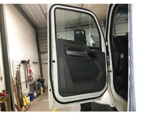 Kenworth T680 Door Assembly, Front