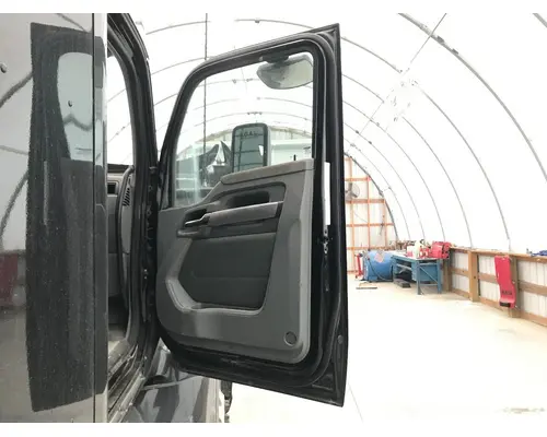 Kenworth T680 Door Assembly, Front
