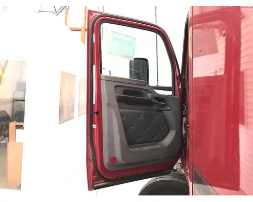 Kenworth T680 Door Assembly, Front