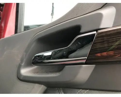 Kenworth T680 Door Assembly, Front