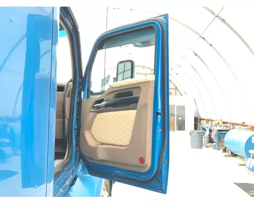 Kenworth T680 Door Assembly, Front