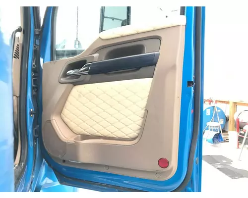 Kenworth T680 Door Assembly, Front