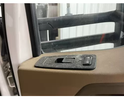 Kenworth T680 Door Assembly, Front
