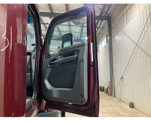 Kenworth T680 Door Assembly, Front