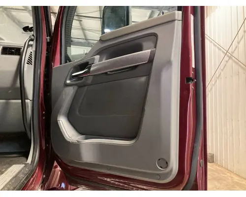 Kenworth T680 Door Assembly, Front