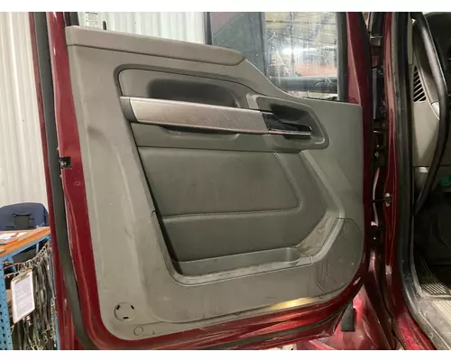 Kenworth T680 Door Assembly, Front