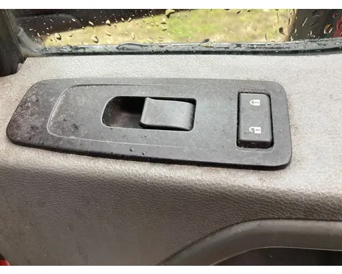 Kenworth T680 Door Assembly, Front