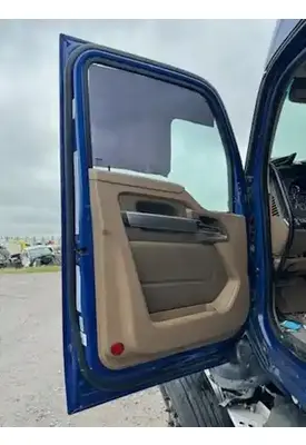 Kenworth T680 Door Assembly, Front