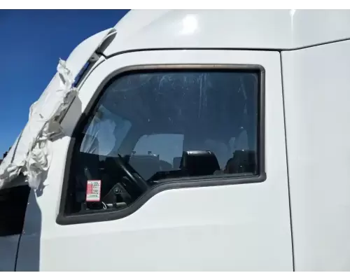 Kenworth T680 Door Assembly, Front