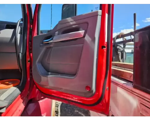 Kenworth T680 Door Assembly, Front