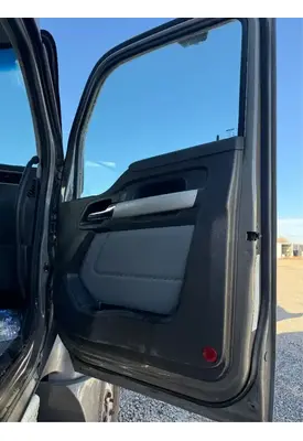 Kenworth T680 Door Assembly, Front