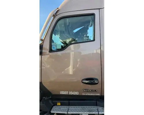 Kenworth T680 Door Assembly, Front