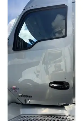 Kenworth T680 Door Assembly, Front
