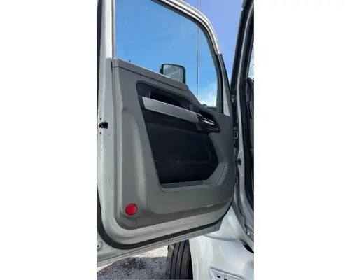 Kenworth T680 Door Assembly, Front